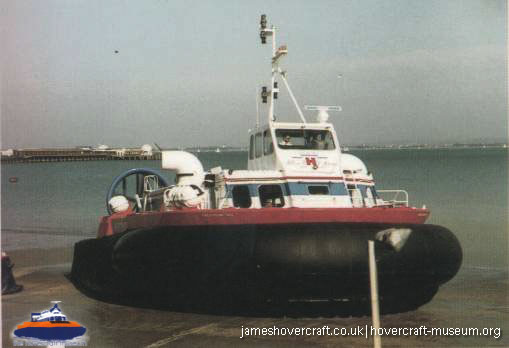 AP1-88 hovercraft  -  (credit: The <a href='http://www.hovercraft-museum.org/' target='_blank'>Hovercraft Museum Trust</a>).